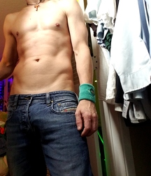 Drew1folder 5b6fe169ac256.jpg