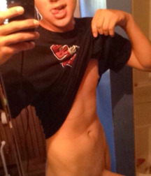 Fav 77 591cf56786997.jpg