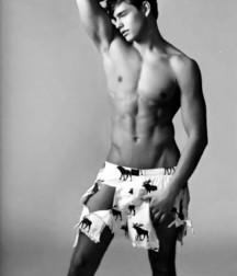nuded in blanck and white 1 5b0690ecb4d92.jpg