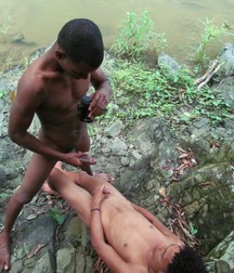 latino by 2 naked 5b0872f67fc85.jpg