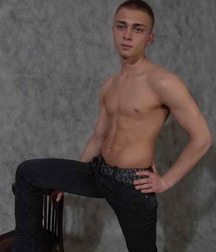 Derek 585979e35b540.jpg