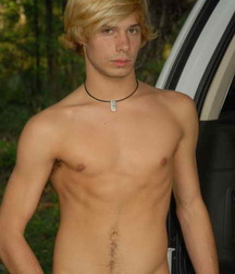 Mitch 5879236756de3.jpg