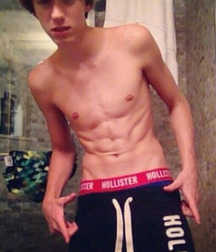 6-pack boys 587a326a6460b.jpg