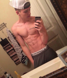 6-pack boys 3 587a41e861798.png