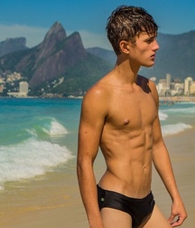 swimboys 2 587b315b07e7e.jpg