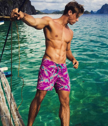 swimboys3 588377b10a058.jpg
