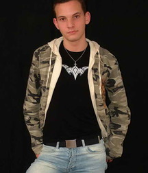 Oliver 58a4a60bcaf1b.jpg
