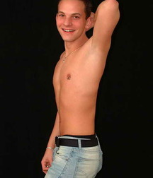 Oliver 58a4a667b6749.jpg