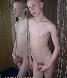 Boys with a boner 58f886ce354ef.jpeg