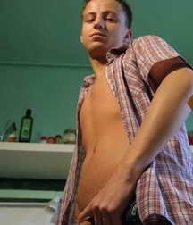 Simon 597d84afd216e.jpg