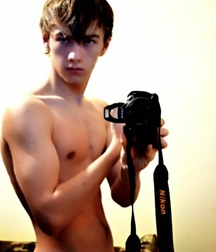 shirtless boys 59bc15fdb22d1.jpg