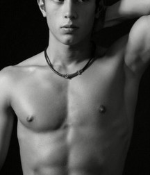 shirtless boys 59bc1717a272c.jpg