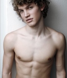 shirtless boys 59bc183f1ce0f.jpg