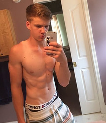 shirtless boys 59bea79115c2b.jpg