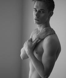 shirtless boys 59bea8bed1089.jpg