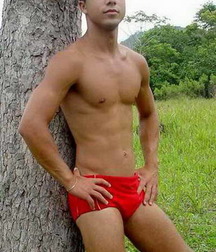 Nicolas & Reno 59d60b58b74e5.jpg