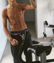 shirtless boys 59d8ec885e70e.png