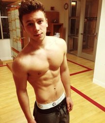 shirtless boys 59d8ec99a97a7.jpg