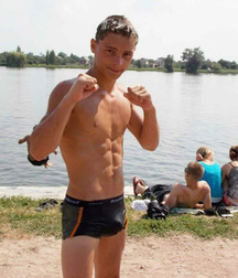 shirtless boys 59f4a9dc49b95.jpg