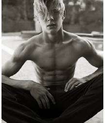 shirtless boys 59f633575b36f.jpg