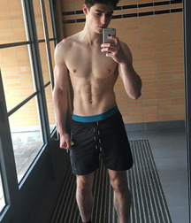 shirtless boys 5a1db9f006f4a.jpg
