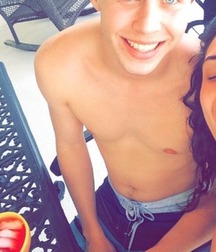shirtless boys 5a1dbc2268e65.jpg