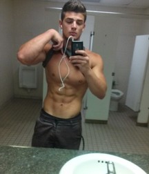 shirtless boys 5a2279c1dafed.jpg