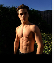shirtless boys 5a227bdd57620.jpg
