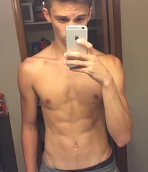 shirtless boys 5a25aa94c8003.jpg