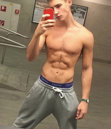 shirtless boys 5a25aae5e8f46.jpg