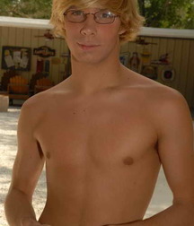 Mitch 5a28f4a154a97.jpg