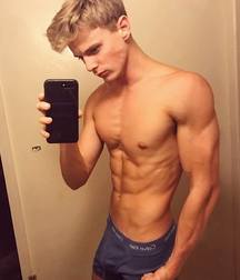 shirtless boys 5a551abd1d323.jpg
