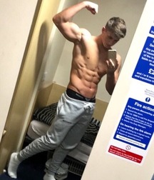 shirtless boys 5a551c671ba99.jpg