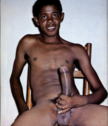 Boys with a boner 5a81f2580ac9d.jpg