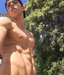 shirtless boys 5a97ee509a64d.jpg