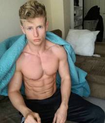 shirtless boys 5a97eedb17339.jpg