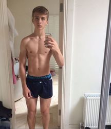 shirtless boys 5a97ef8ab4de0.jpg