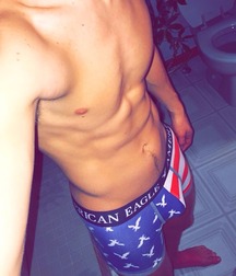 shirtless boys 5a9a8675adc15.jpg