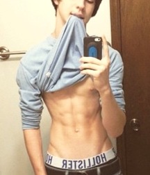 Boys 5ab16ce5cb4d8.jpg