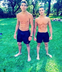 shirtless boys 5ab689db2efc6.jpg