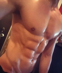 shirtless boys 5ab689df0eb1f.jpg