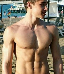 shirtless boys 5ab68a3acd35f.jpg
