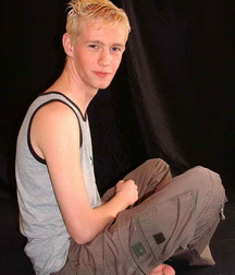 Raik 5ab7ee7635d82.jpg