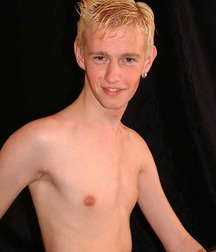 Raik 5ab7ee85747b0.jpg