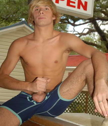 Mitch 5abd340535c88.jpg