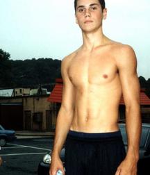 shirtless boys 5abf43f874186.jpg