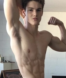 shirtless boys 5acd13e29e340.jpg