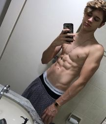 shirtless boys 5acd1446a4cb5.jpg
