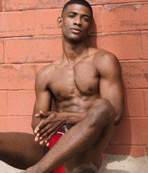 shirtless boys 5acd145a28534.jpg