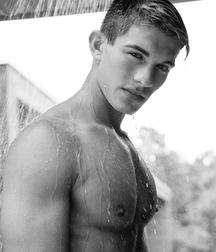 shirtless boys 5ade2cf1ab6aa.jpg